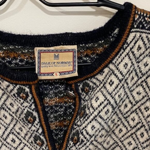 Dale of Norway Cardigan sweater - Picture 2 of 3